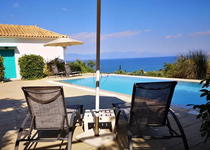 The Iconpainter Kalamaki * Kómboi